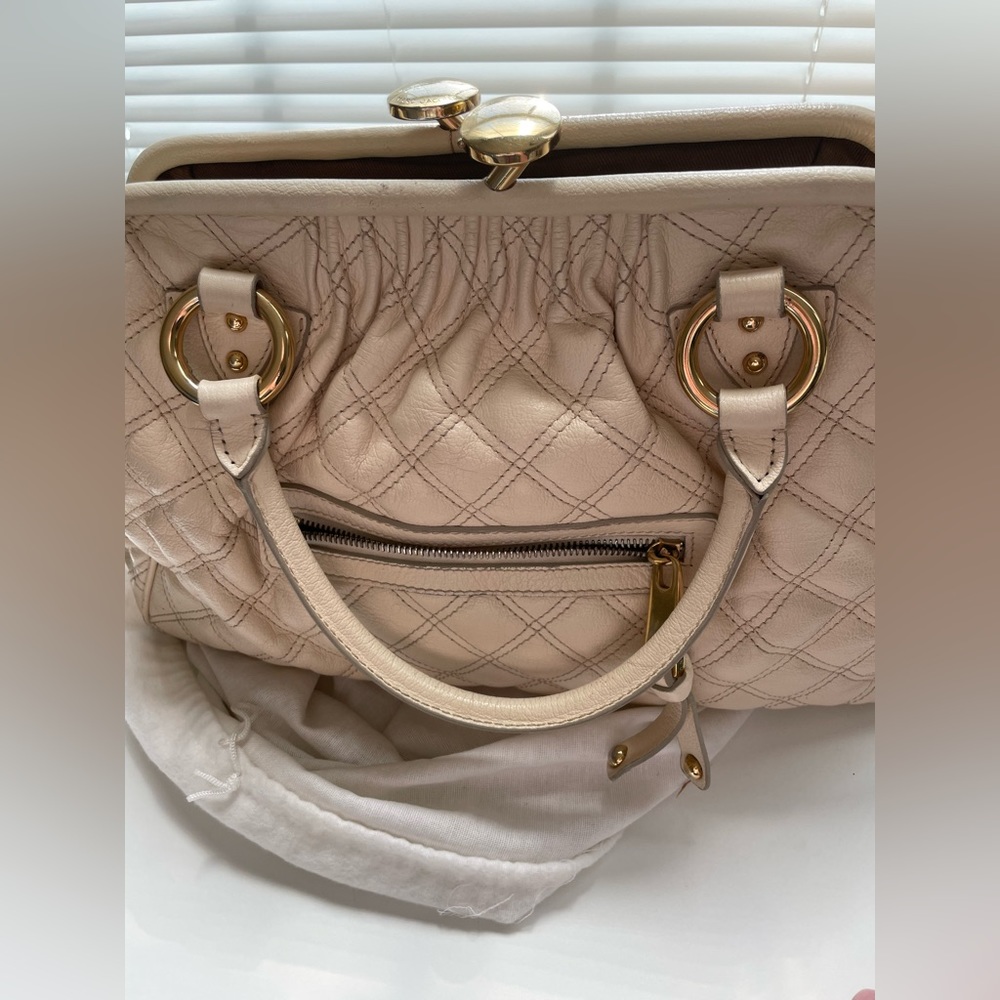 Vintage Marc Jacobs ivory quilted Stam bag with gold hardware